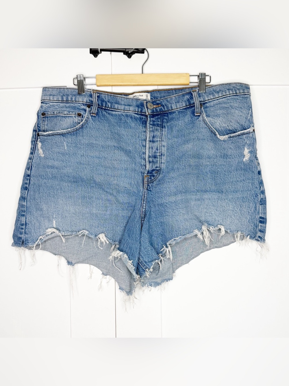 Abercrombie & Fitch The Dad Short High Rise 18 34 denim jean cut off relaxed